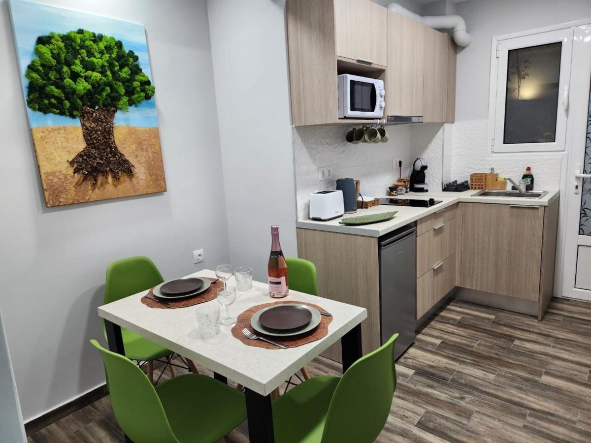 Cozy Apartment Metaxourgeio Greendom Aten Exteriör bild